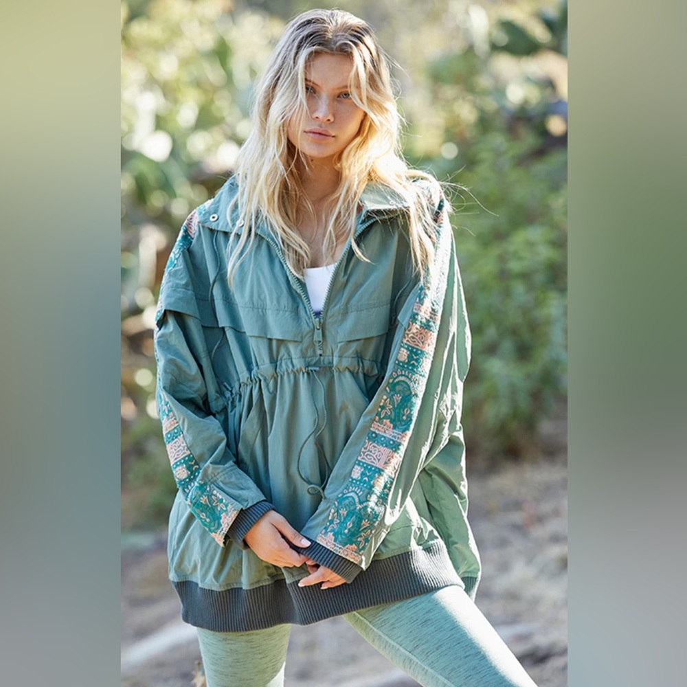 Free People FP Movement She Fly Anorak Windbreaker Hooded Embroidered Jacket EUC